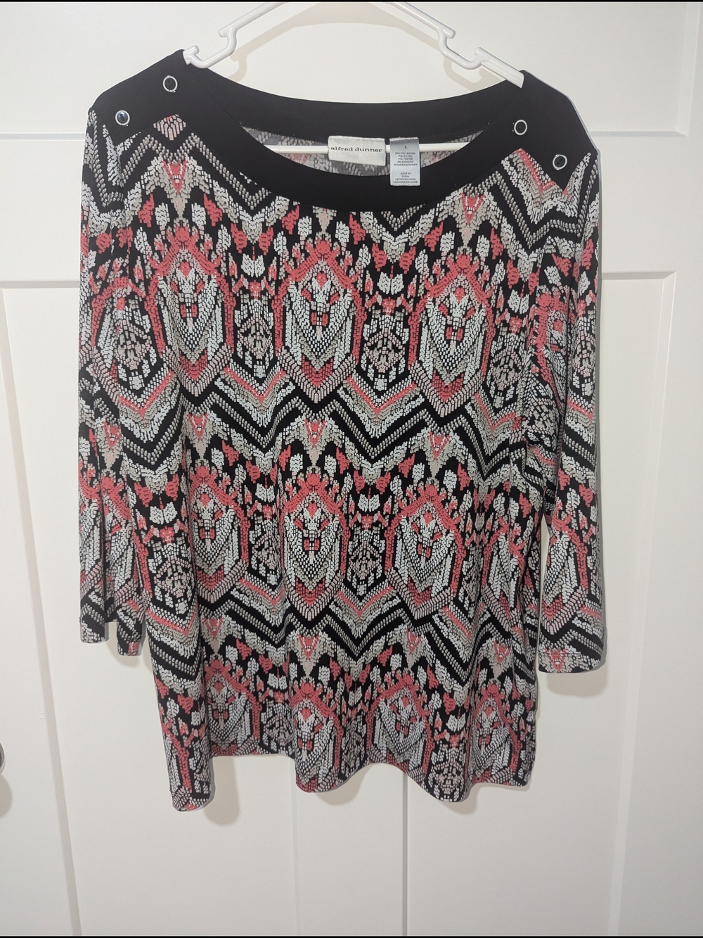 Alfred Dunner Black, Coral & White Geometric Knit Long-Sleeve Top